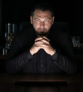 Bogdan Steriopol - „Autoritatea este un vehicul al încrederii: Când cineva consideră că știi mai mult decât el, va fi mult mai predispus să te urmeze!”